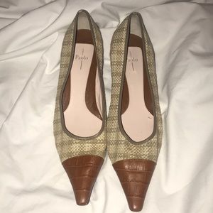 Paola Linea slip on pumps heels 10.5 leather cloth